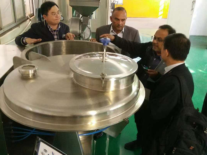 客户考察1